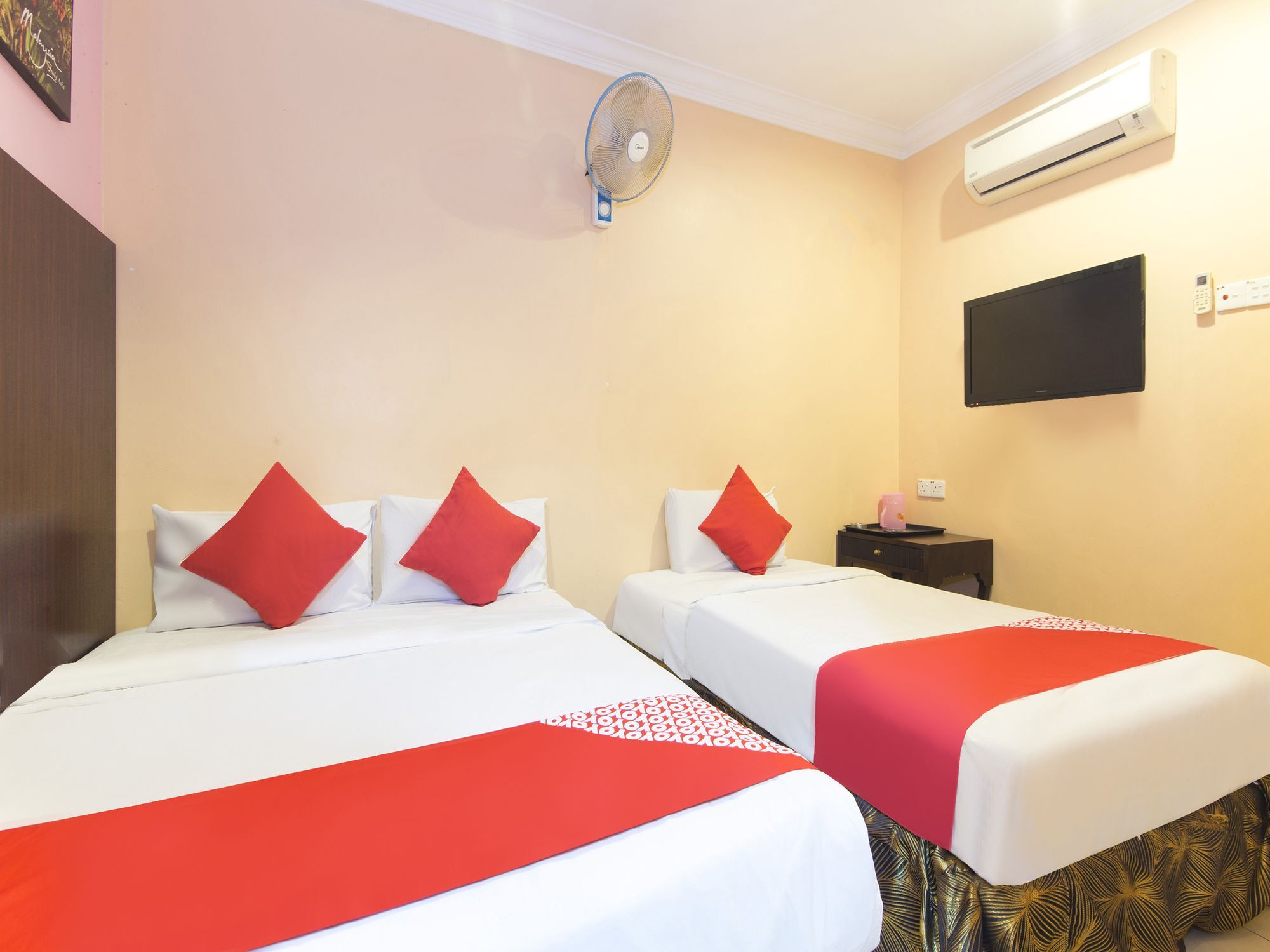 אמפאנג Gs Inn Bajet Hotel מראה חיצוני תמונה