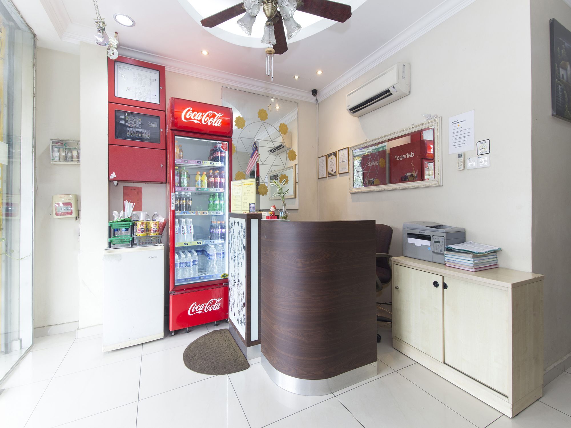 אמפאנג Gs Inn Bajet Hotel מראה חיצוני תמונה